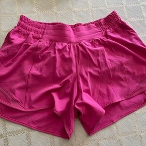 Lululemon hot hot shorts